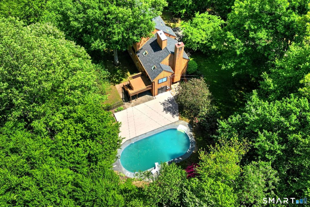 40 Morning Glory Terrace, Stratford, CT 06614