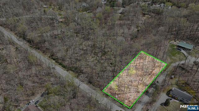 13 Oak Ridge Road, Montague, NJ 07827