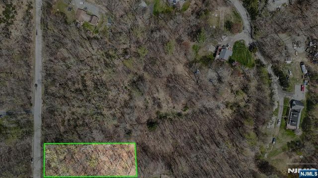 13 Oak Ridge Road, Montague, NJ 07827