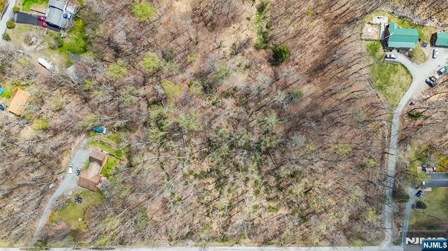 13 Oak Ridge Road, Montague, NJ 07827