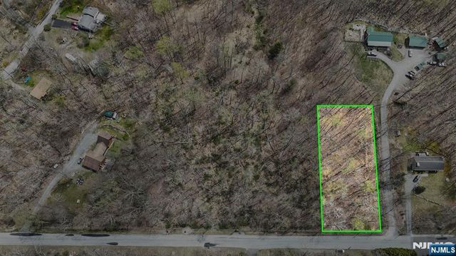 13 Oak Ridge Road, Montague, NJ 07827