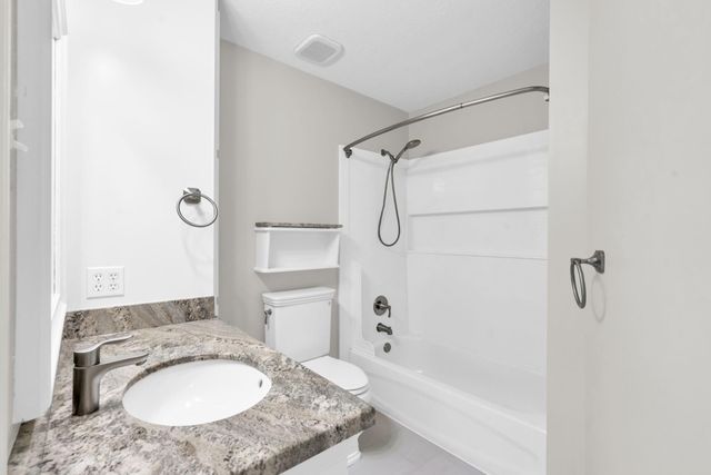142 W Shadowpoint Circle, The Woodlands, TX 77381