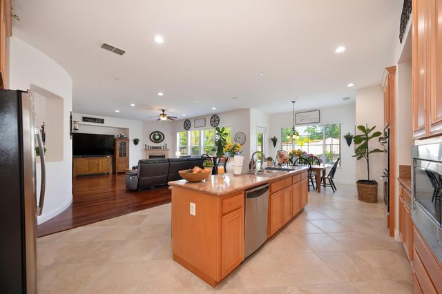 3800 Monteverde Dr, Lincoln, CA 95648