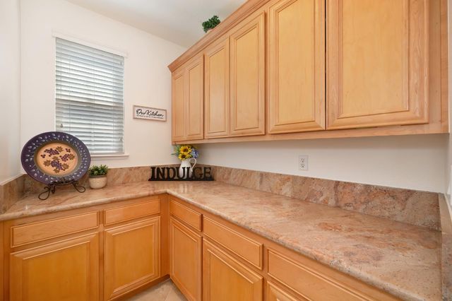 3800 Monteverde Dr, Lincoln, CA 95648