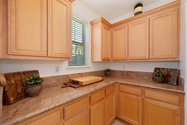 3800 Monteverde Dr, Lincoln, CA 95648