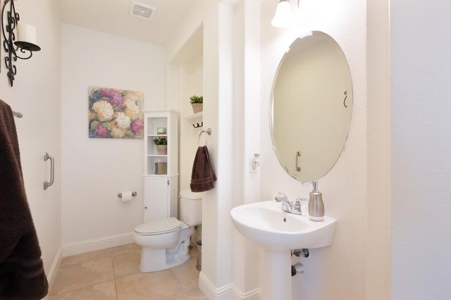 3800 Monteverde Dr, Lincoln, CA 95648