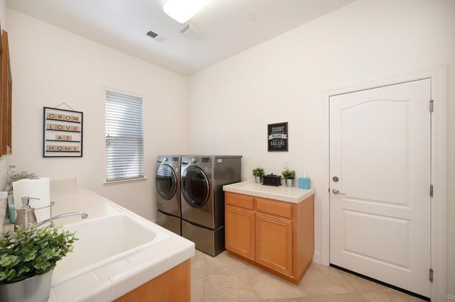 3800 Monteverde Dr, Lincoln, CA 95648