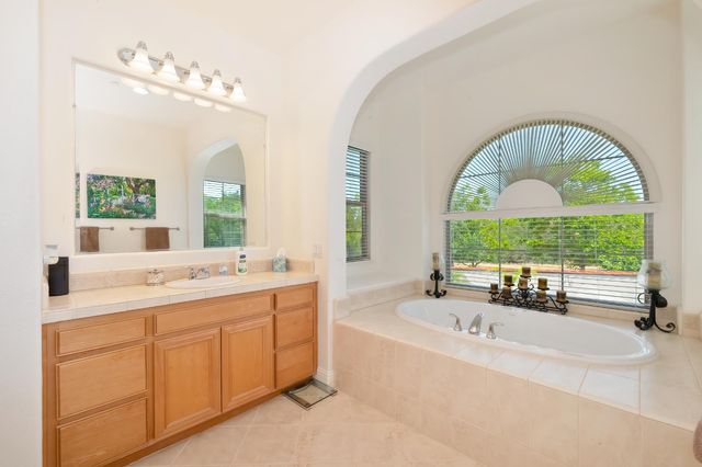 3800 Monteverde Dr, Lincoln, CA 95648