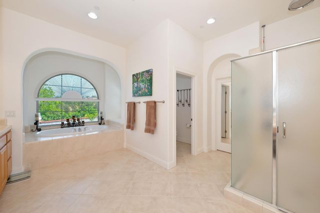 3800 Monteverde Dr, Lincoln, CA 95648