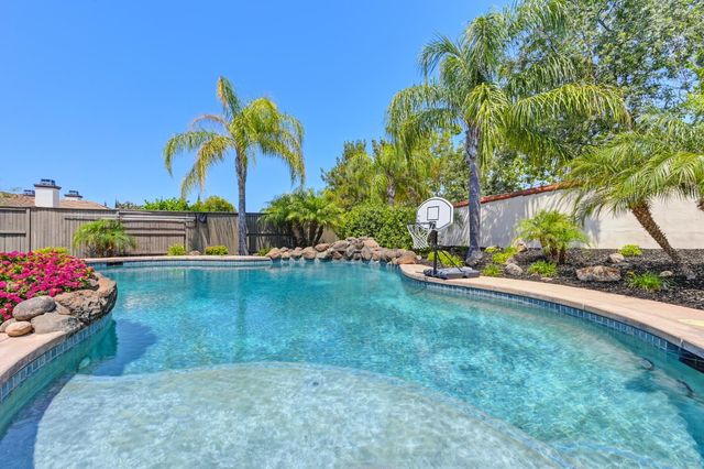 3800 Monteverde Dr, Lincoln, CA 95648