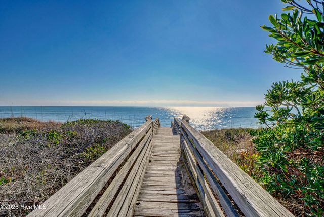 202 Bayview Drive, N Topsail Beach, NC 28460
