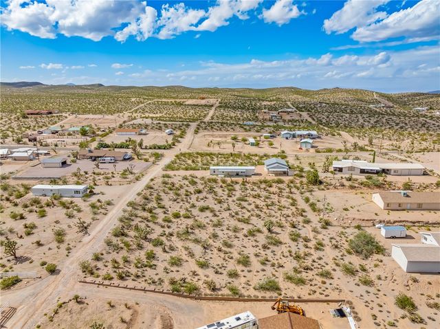 675 W Iceberg Canyon Drive, Meadview, AZ 86444