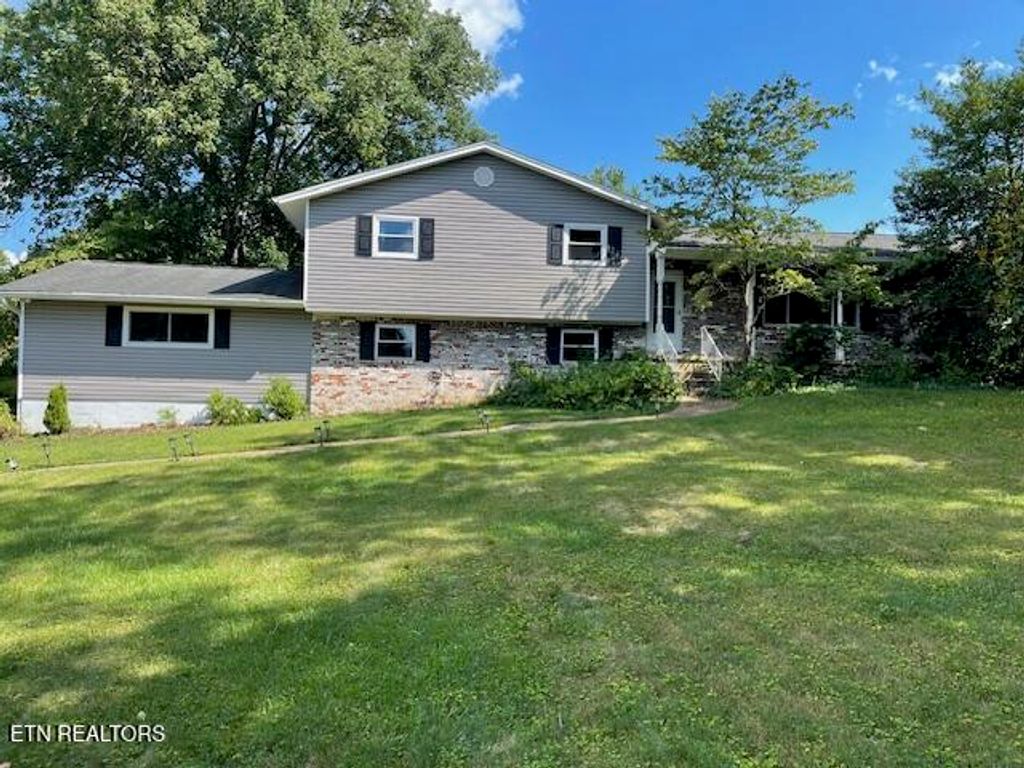 7716 Westland Drive, Knoxville, TN 37919