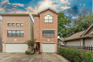 8666 Meadowcroft Drive, Houston, TX 77063
