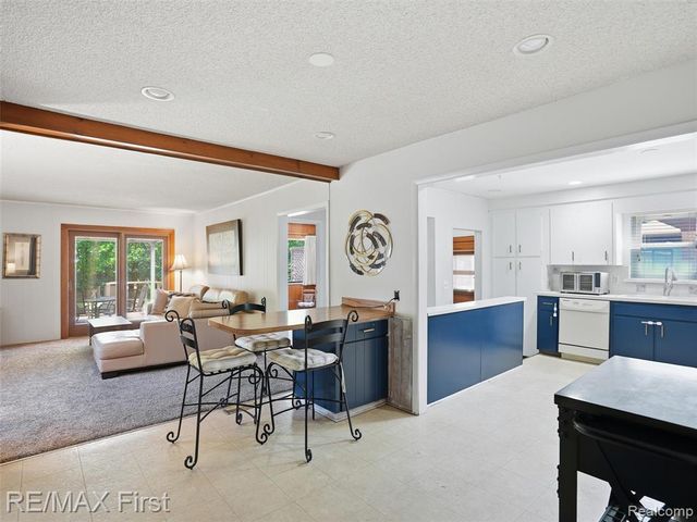 21213 Centennial Street, Saint Clair Shores, MI 48081