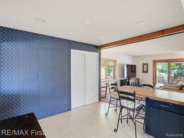 21213 Centennial Street, Saint Clair Shores, MI 48081