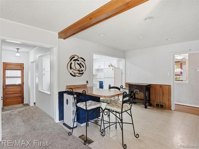 21213 Centennial Street, Saint Clair Shores, MI 48081