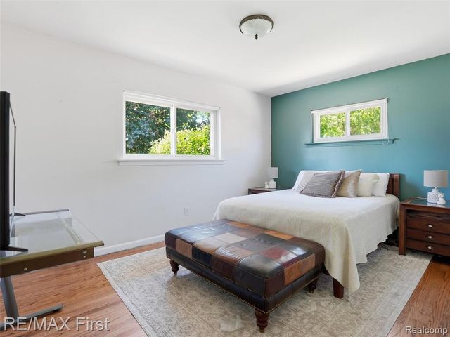 21213 Centennial Street, Saint Clair Shores, MI 48081