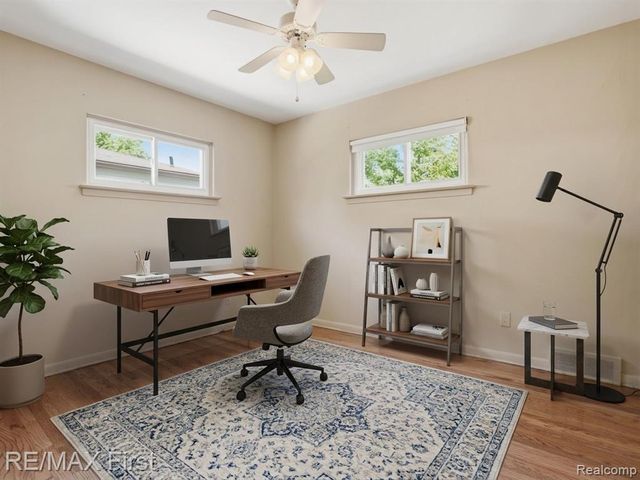 21213 Centennial Street, Saint Clair Shores, MI 48081