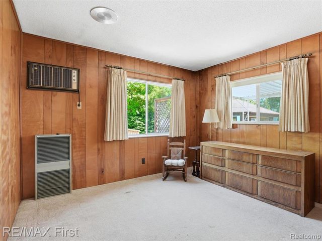 21213 Centennial Street, Saint Clair Shores, MI 48081