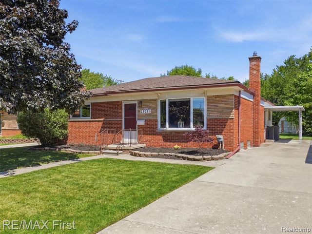 21213 Centennial Street, Saint Clair Shores, MI 48081