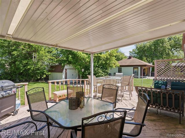 21213 Centennial Street, Saint Clair Shores, MI 48081