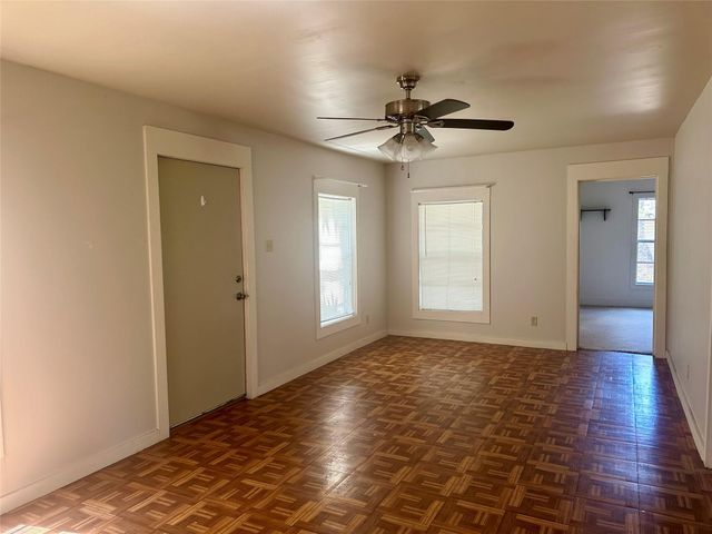 1505 S Houston Avenue, Livingston, TX 77351