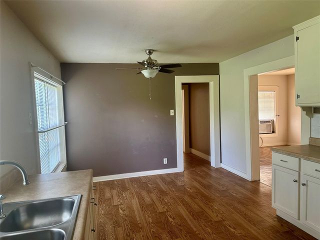 1505 S Houston Avenue, Livingston, TX 77351