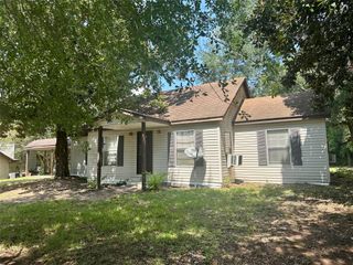 1505 S Houston Avenue, Livingston, TX 77351
