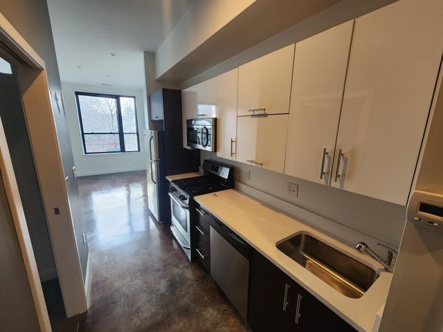 68 Beale 307, Quincy, MA 02170