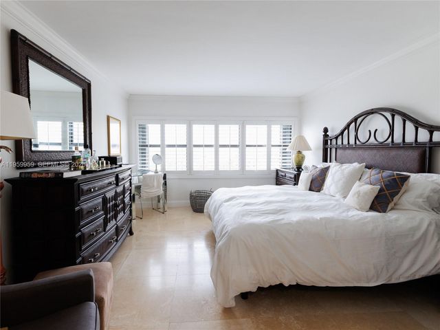 550 Ocean Dr 8B, Key Biscayne, FL 33149