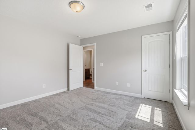 513 Fairlead Lane, Chesnee, SC 29323