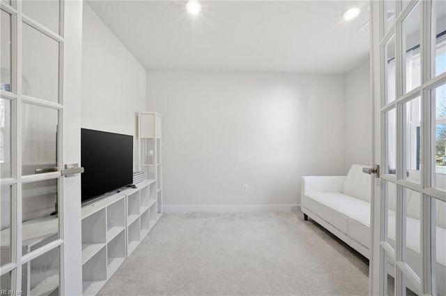 906 Capstan WAY, Chesapeake, VA 23323