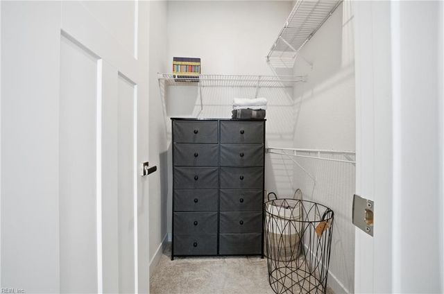 906 Capstan WAY, Chesapeake, VA 23323