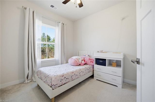 906 Capstan WAY, Chesapeake, VA 23323