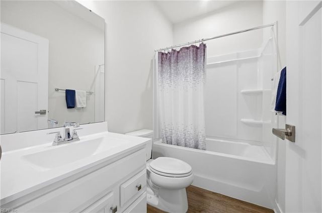 906 Capstan WAY, Chesapeake, VA 23323