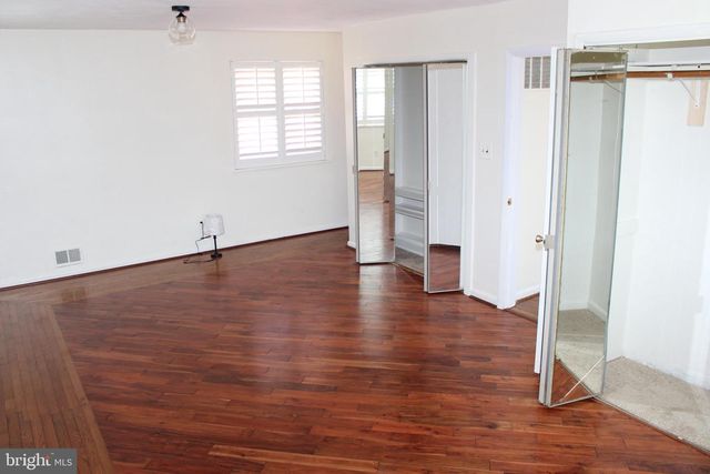 4127 ANACOSTIA AVE NE, Washington, DC 20019