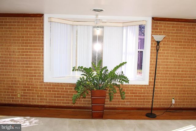 4127 ANACOSTIA AVE NE, Washington, DC 20019