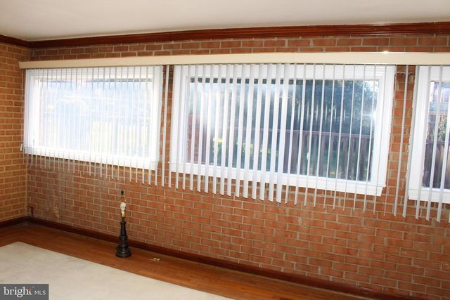 4127 ANACOSTIA AVE NE, Washington, DC 20019