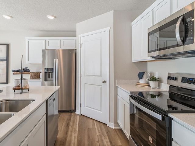 2045 Aquarius Drive, Shakopee, MN 55379