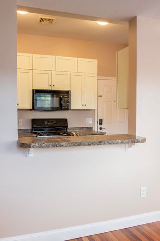 282 Central Ave Apt 5, Dover, NH 03820