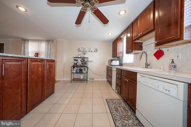 8910 SYLVIA LN, Philadelphia, PA 19115