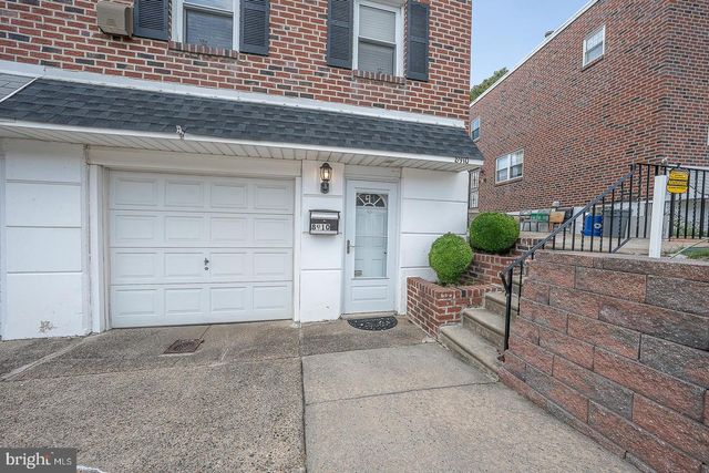 8910 SYLVIA LN, Philadelphia, PA 19115