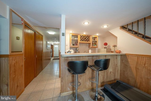 8910 SYLVIA LN, Philadelphia, PA 19115