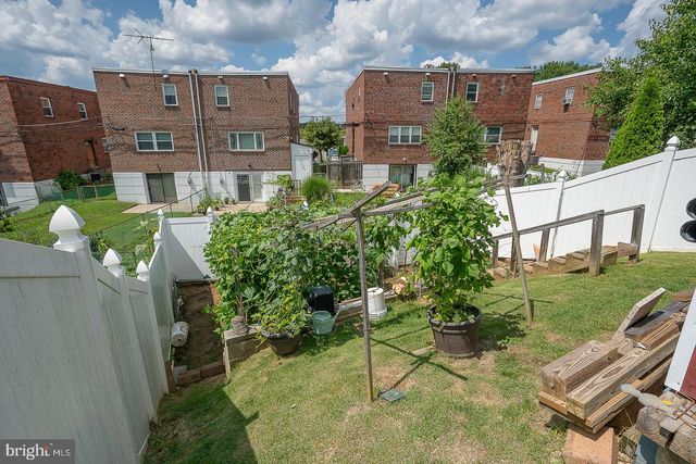 8910 SYLVIA LN, Philadelphia, PA 19115