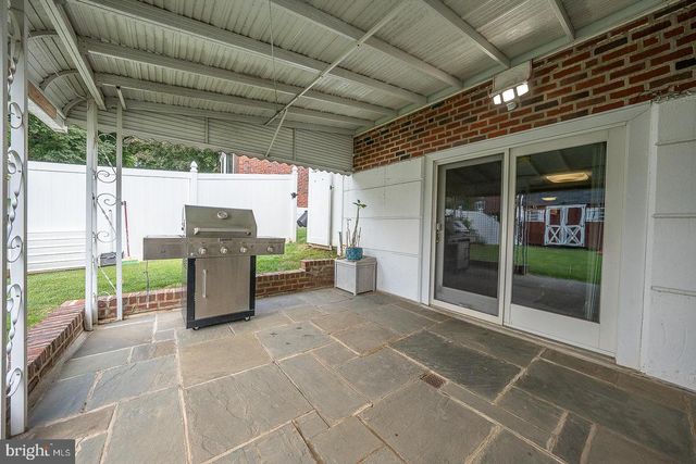 8910 SYLVIA LN, Philadelphia, PA 19115