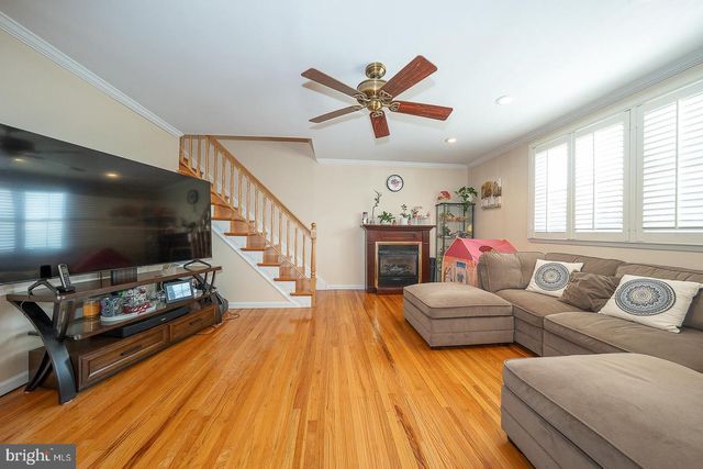8910 SYLVIA LN, Philadelphia, PA 19115