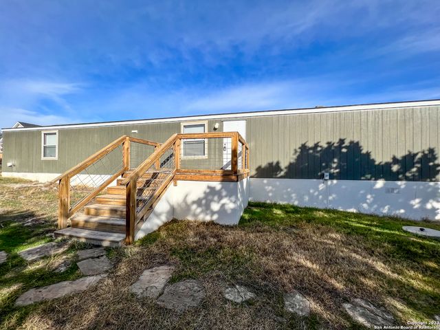 1166 Ramble Hills, Canyon Lake, TX 78133