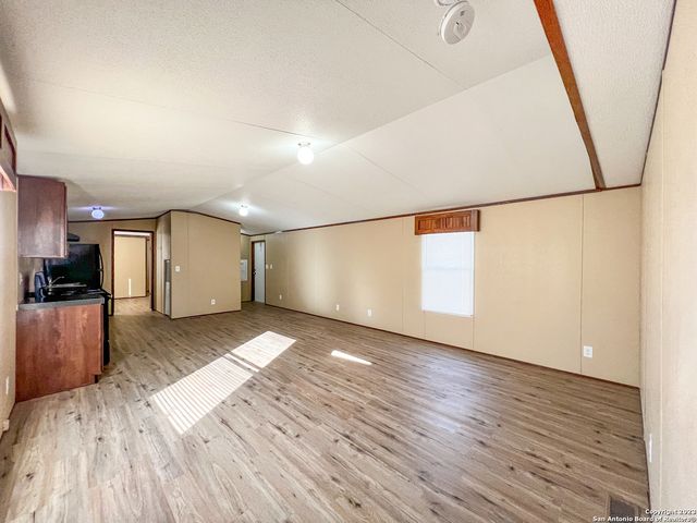 1166 Ramble Hills, Canyon Lake, TX 78133