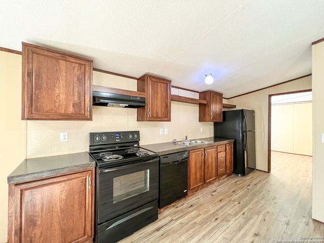 1166 Ramble Hills, Canyon Lake, TX 78133